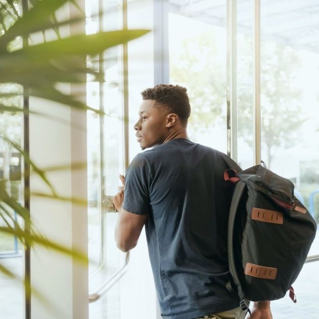 Dicas prticas para sua marca se destacar no Dia do Estudante